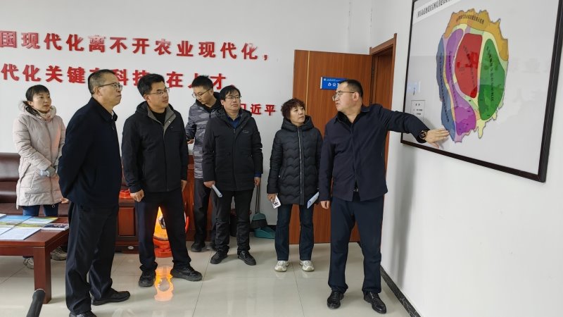 副院长杨天育一行赴积石山现代农业产业研究院调研...