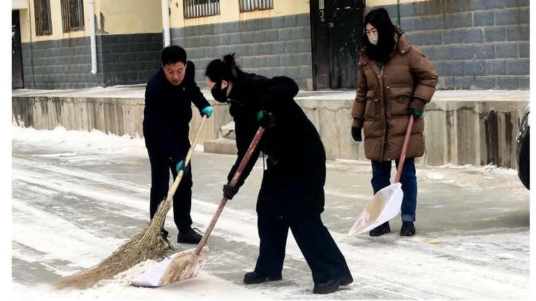 榆中试验站(场)党总支赴“双报到”社区开展志愿服务活动