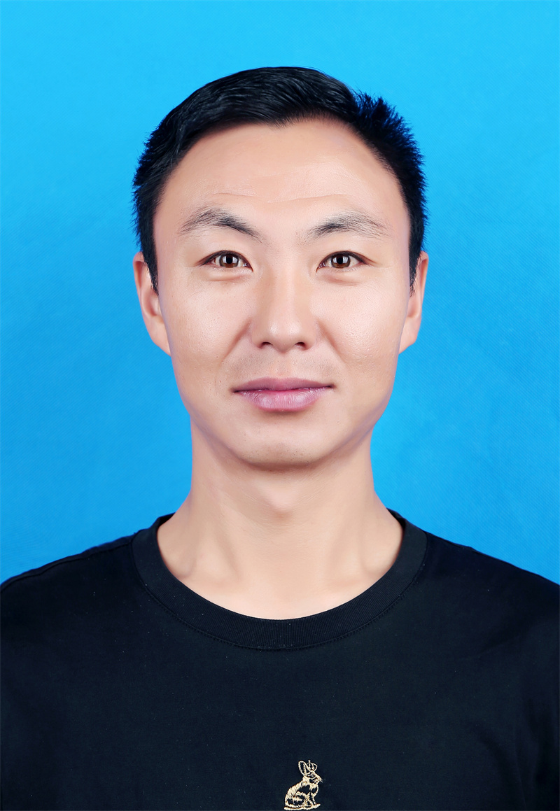 何振富副研究员