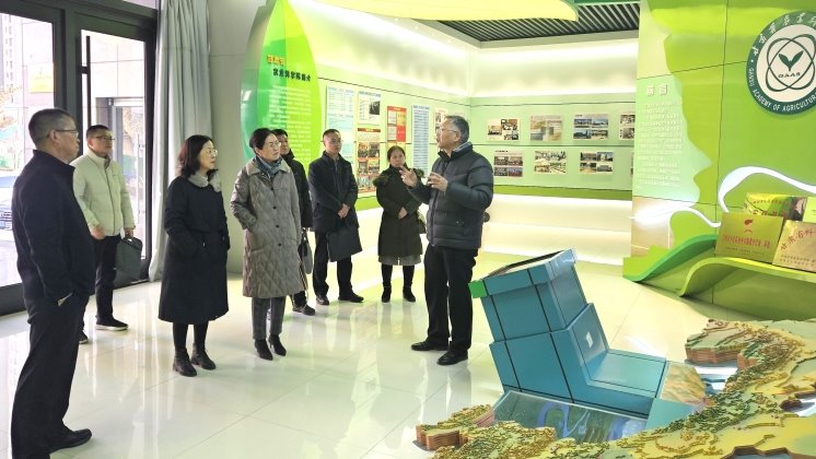 省科技厅现场评估我院科普基地运行情况